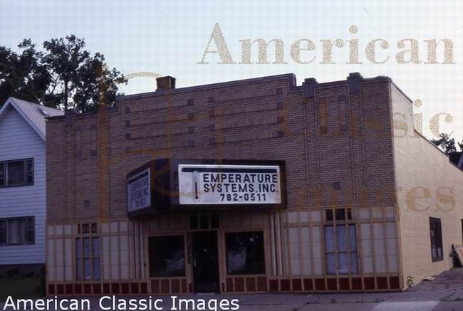 Flat Roc Theatre - From American Classic Images